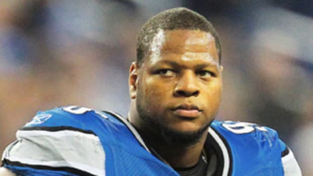suh-lions-298-usp.jpg